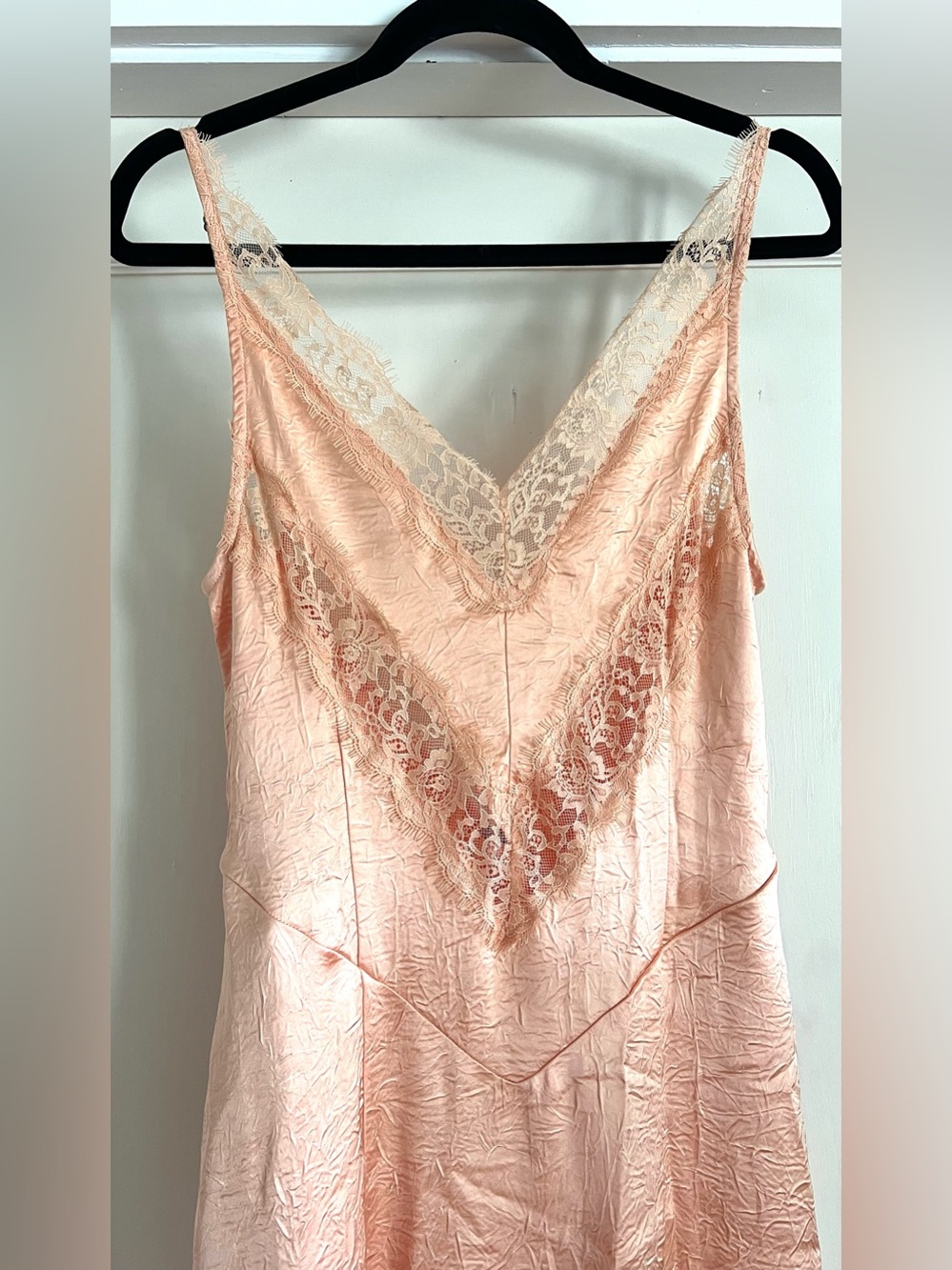 Free People Maybe Forever V Neck Satin Maxi Dress in Orange Bellini Size 0 NWT - Picture 3 of 16